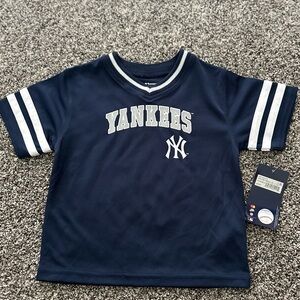 New York Yankees Navy Blue Shirt